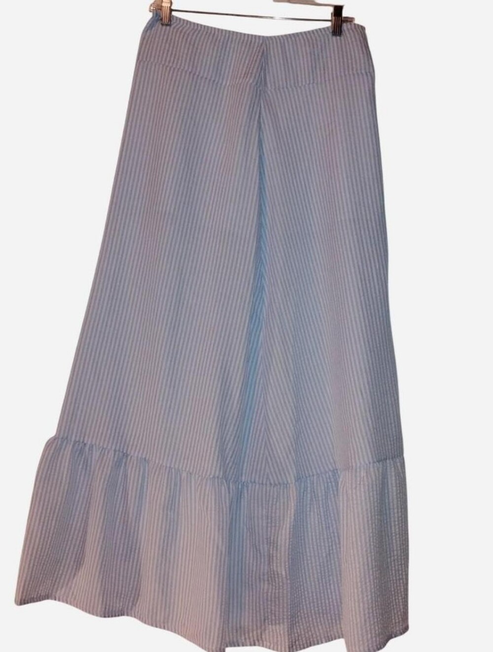 Blue and White Vertical Striped Seersucker Ruffle-Hem Maxi Skirt (Size Large)